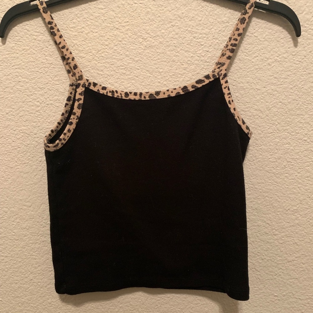 Crop top & bucket hat